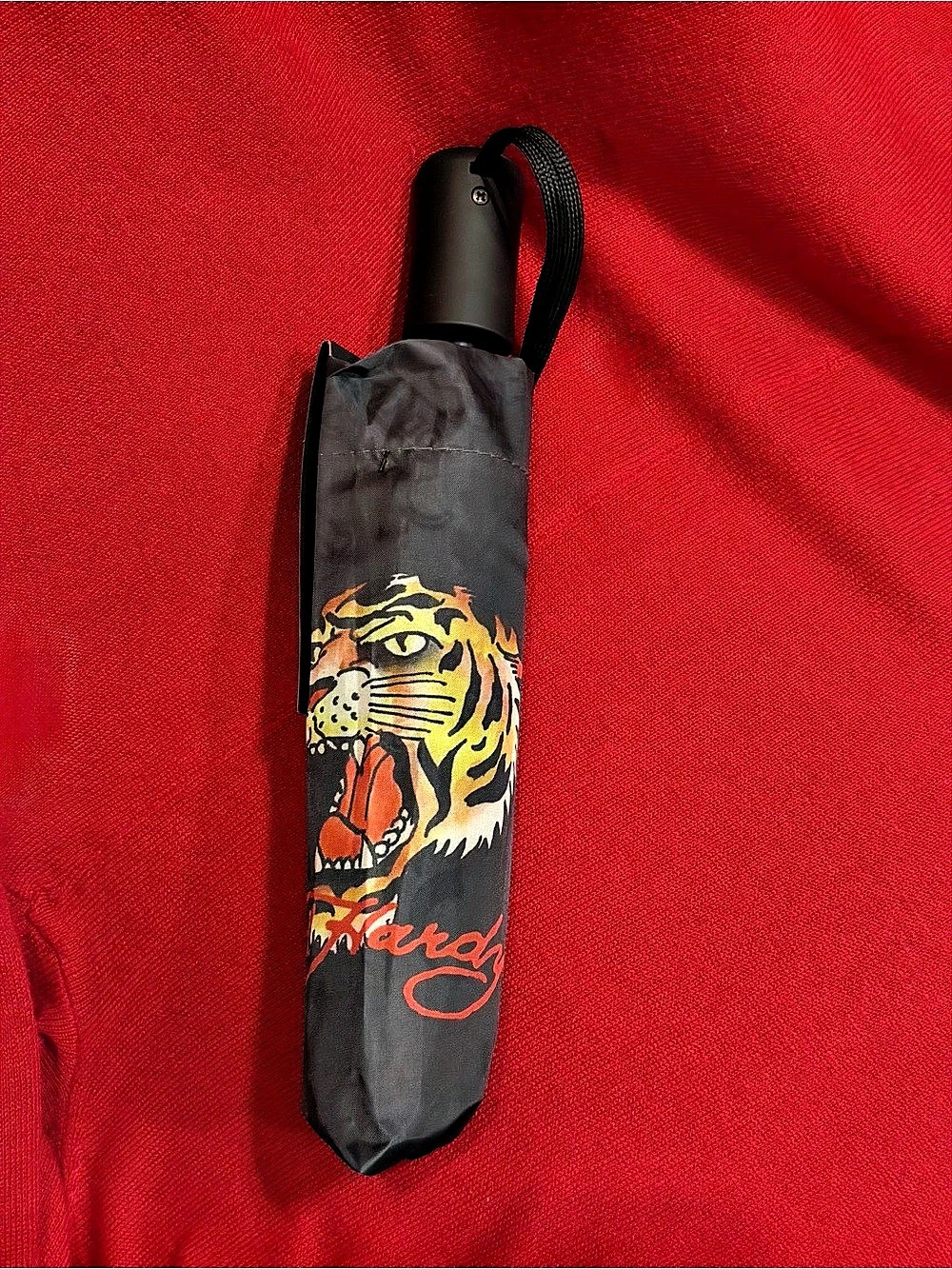 Ed Hardy Tiger Automatic Compact Umbrella Black & Red
